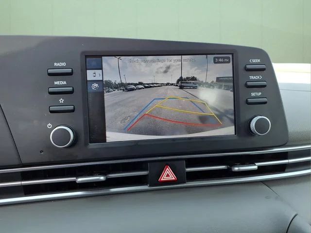 Used 2025 White Hyundai SE image 29
