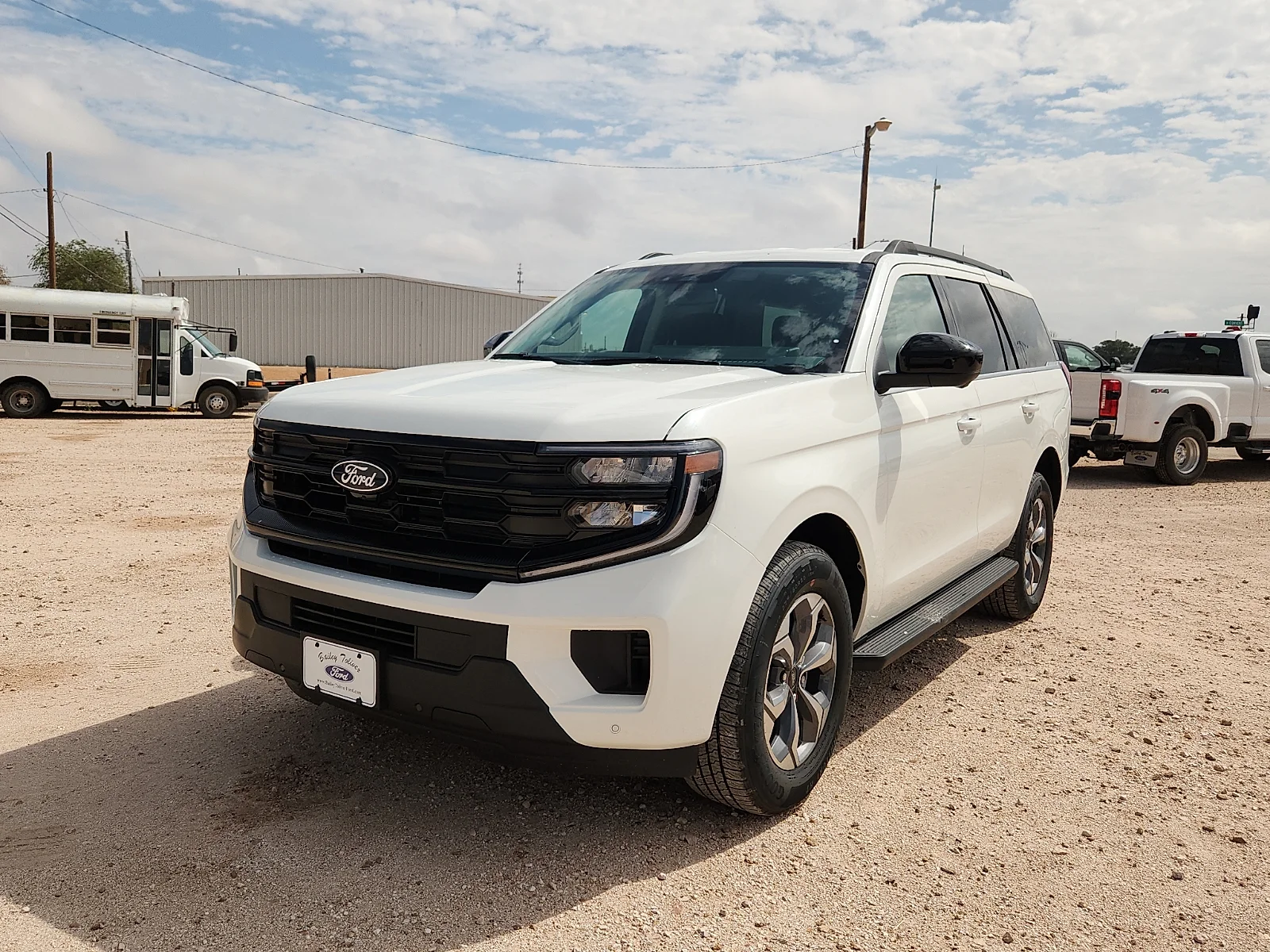 New 2027 Star White Metallic Tri-Coat Ford Active image 3