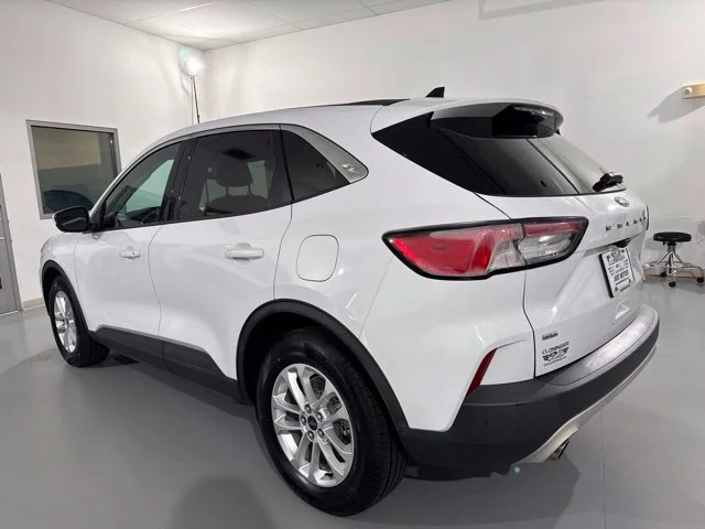 Used 2020 White Ford SE image 5
