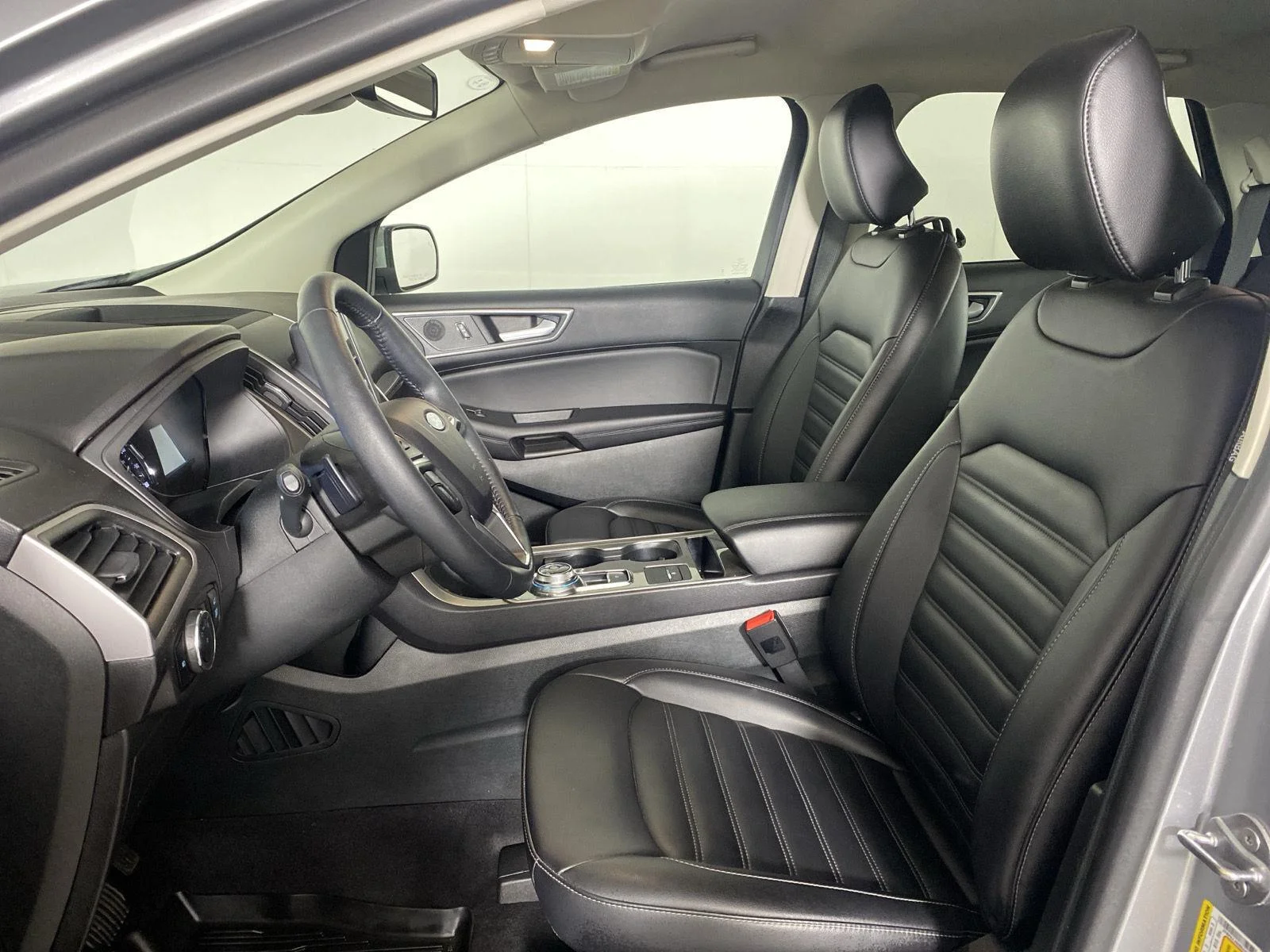 Used 2024 Iconic Silver Ford SEL image 13