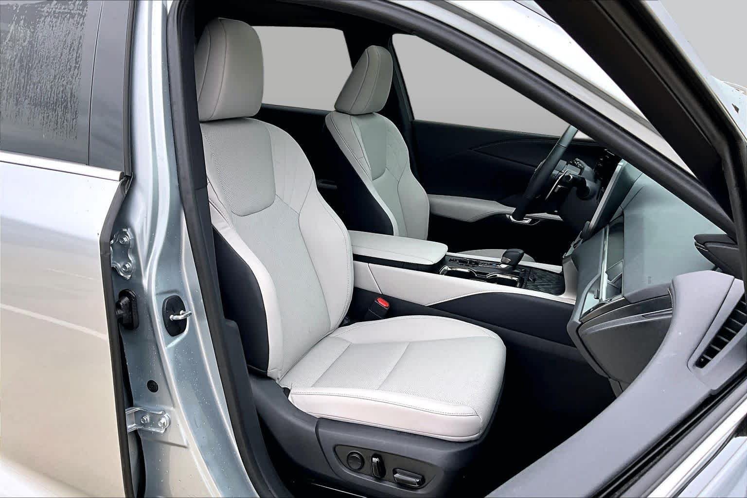 Used 2026 Iridium Lexus F SPORT Design image 9