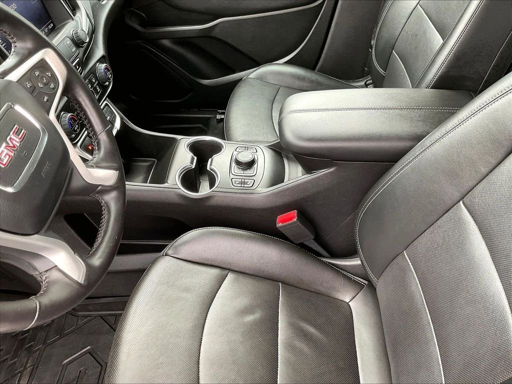 Used 2022 White GMC SLT image 20