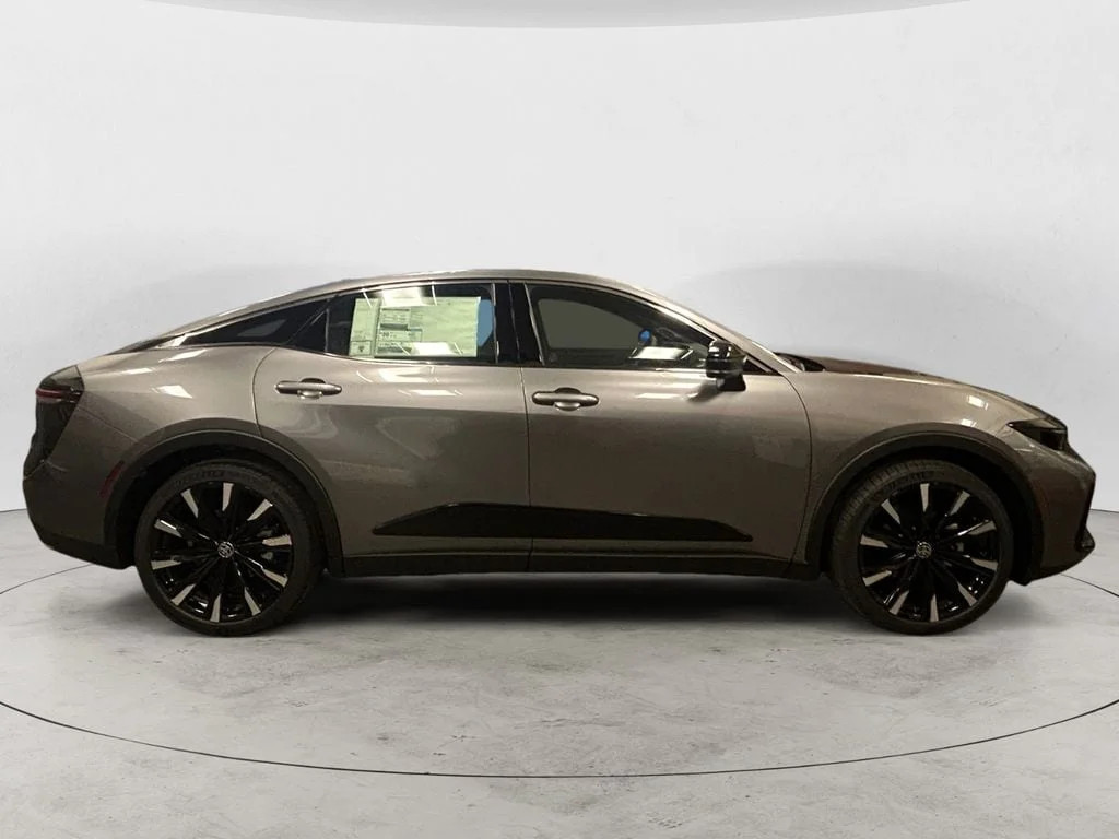 New 2026 Heavy Metal with Black bi-tone Toyota Platinum image 6