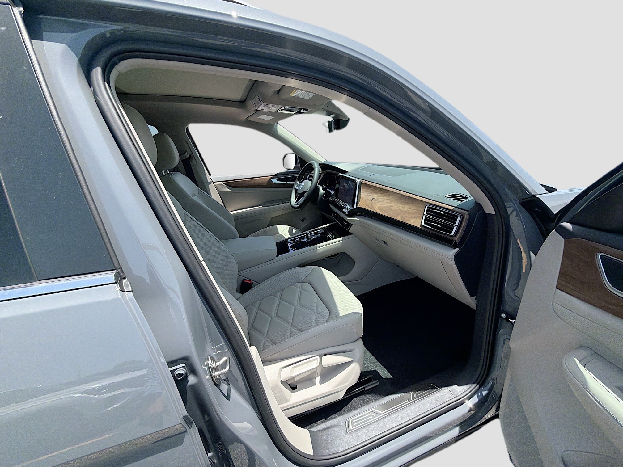 New 2026 Gray Volkswagen 2.0T SE w/Technology image 23