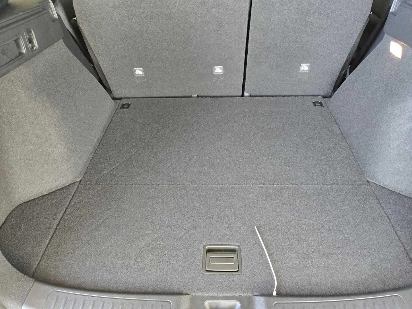 Certified Used 2025 Radiant White INFINITI SPORT image 20