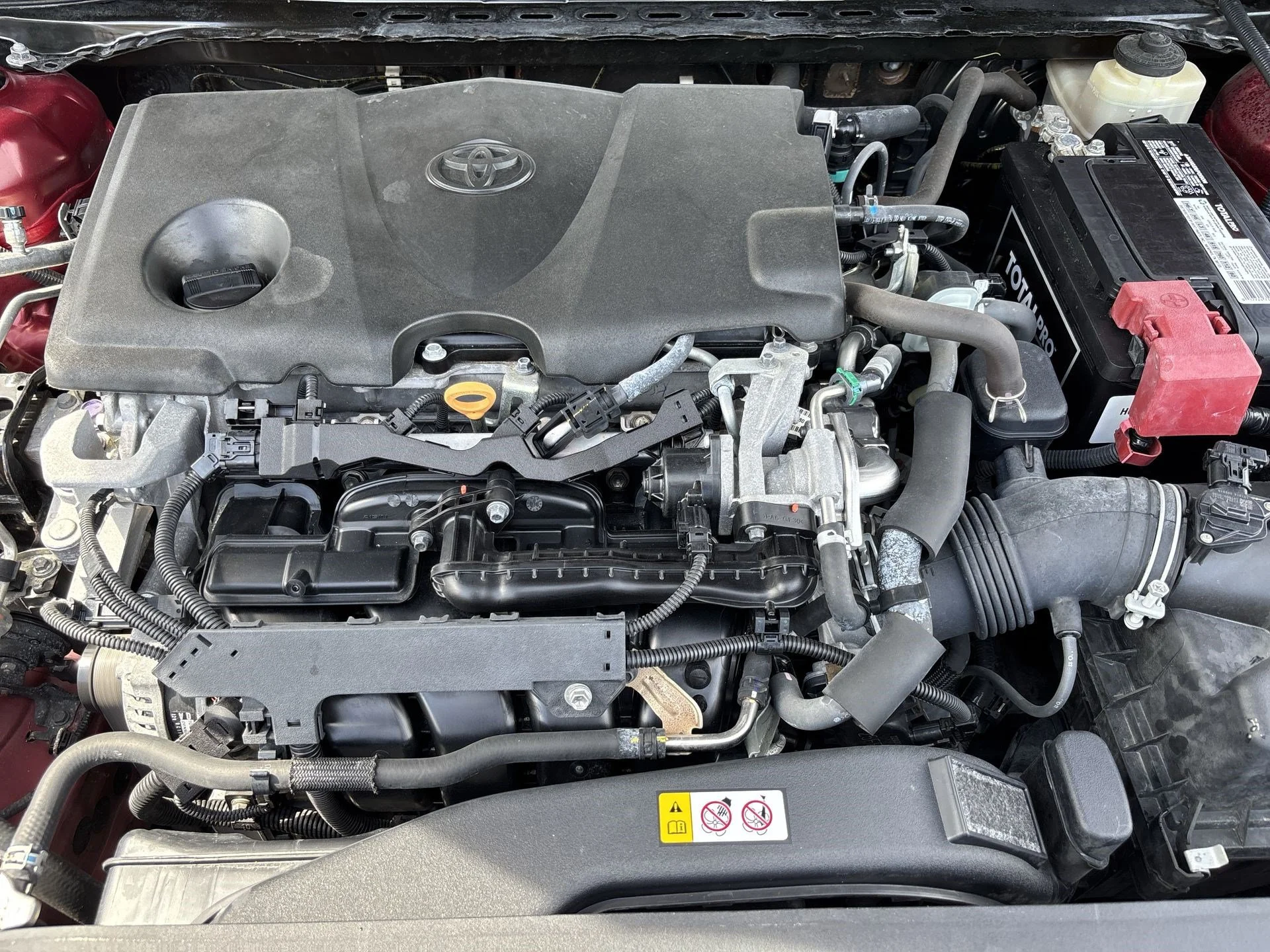 Used 2018 Pearl Toyota SE image 17