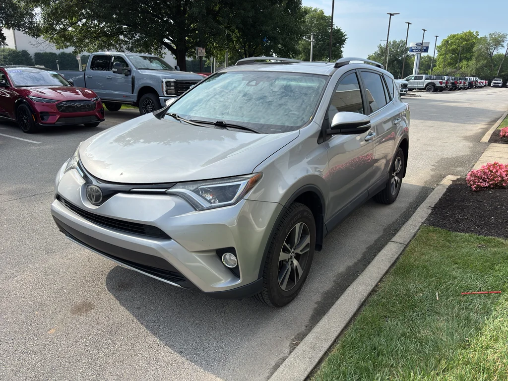 Used 2017 Silver Sky Metallic Toyota XLE image 2