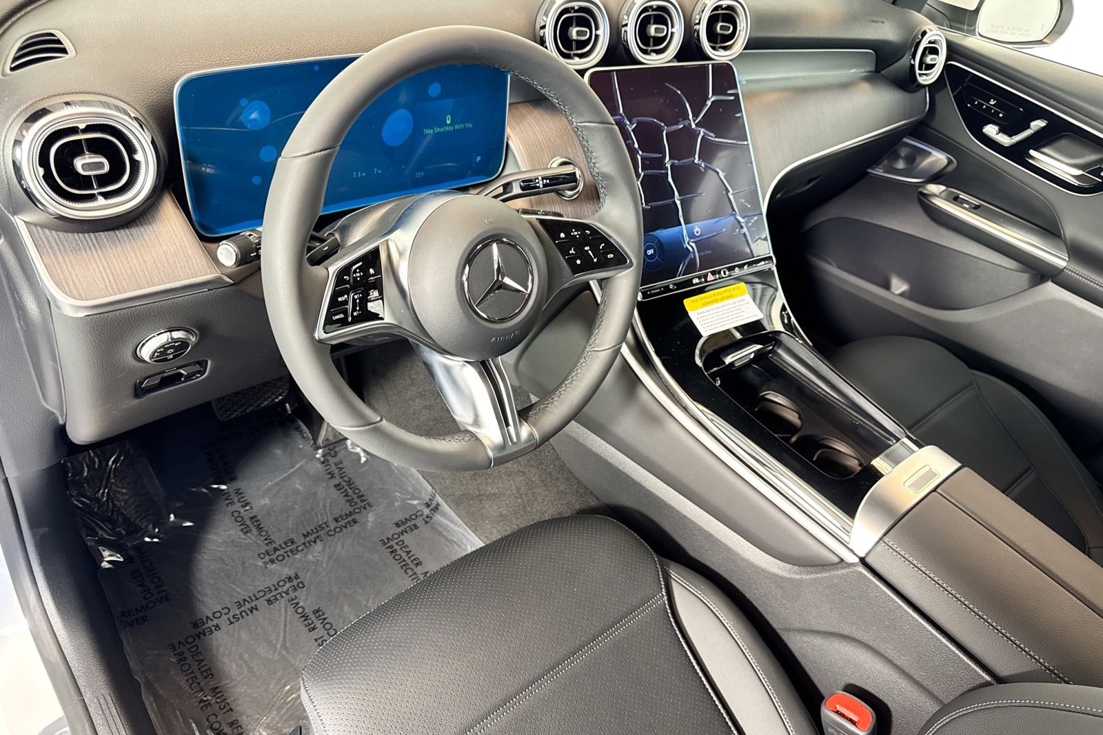 New 2026 Polar White Mercedes-Benz GLC 300 image 9