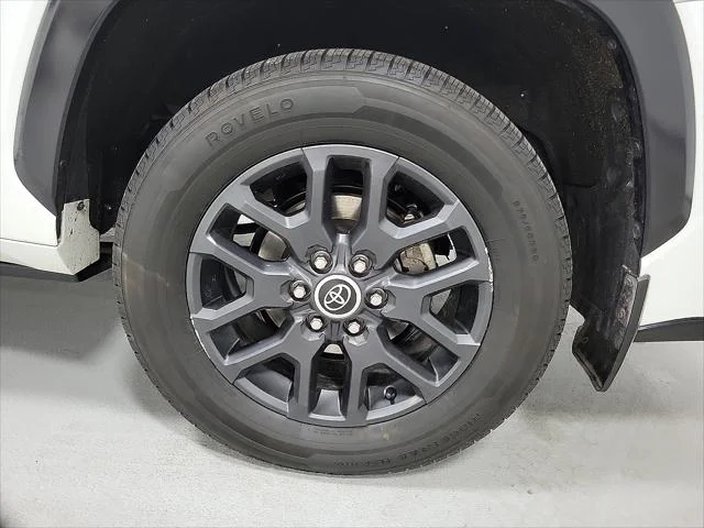 Certified Used 2023 WIND CHILL PEARL* Toyota  image 8