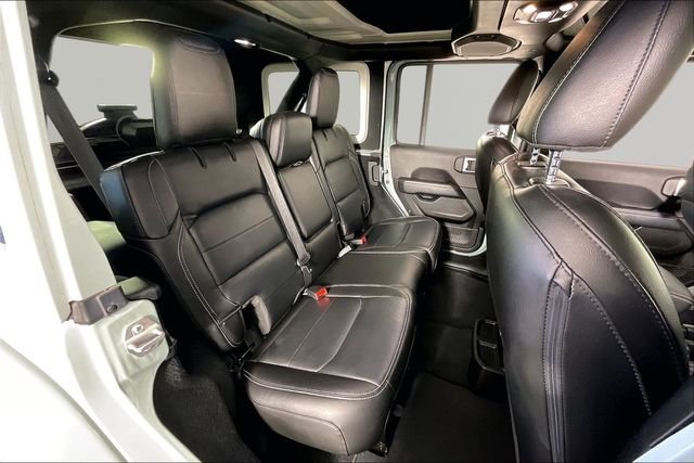 Used 2023 Gray Jeep Sahara image 23