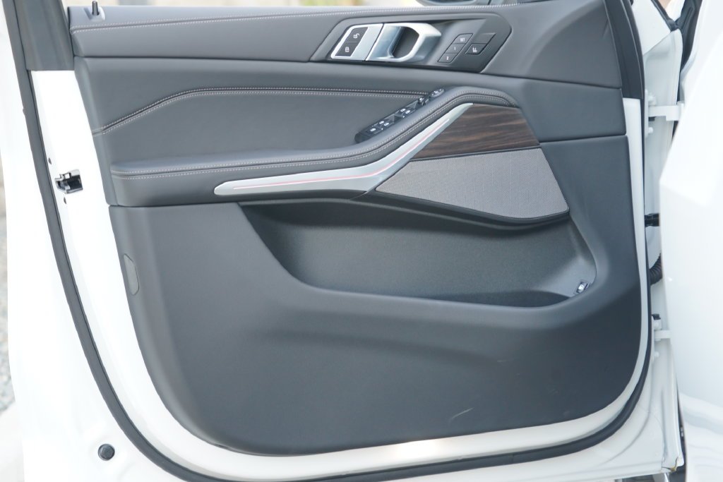 2026 BMW X5 50e - Photo 11