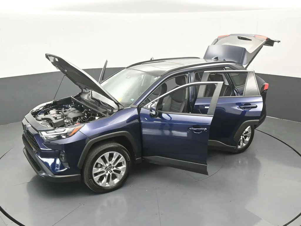 Used 2025 Blueprint Toyota XLE Premium image 65