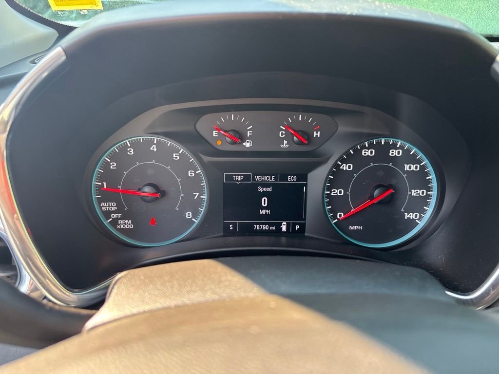 Used 2021 White Chevrolet LS image 24