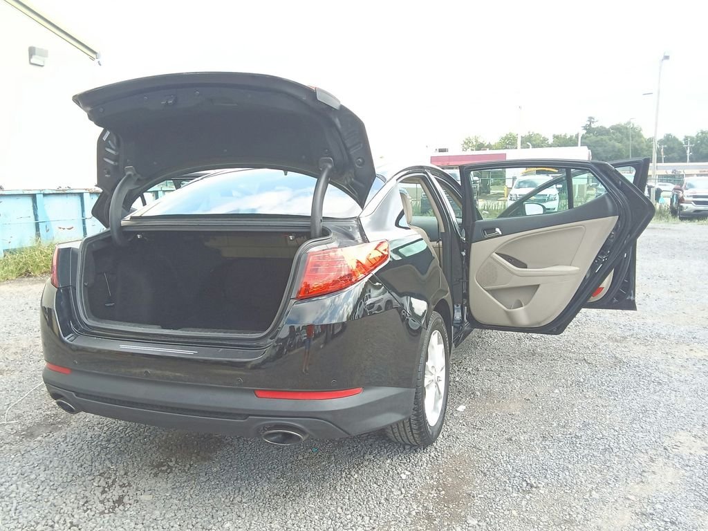 Used 2012 Black Kia EX image 13