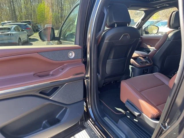 New 2026 Starlight Gray Metallic Lincoln Reserve L image 44