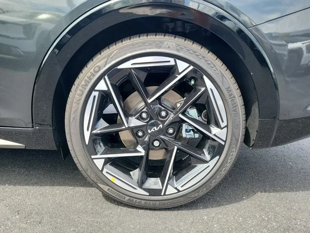 New 2026 Interstellar Gray Kia GT-Line image 7