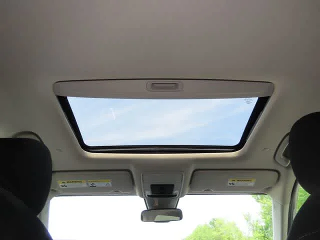New 2027 Urban Gray Pearl Honda EX image 24