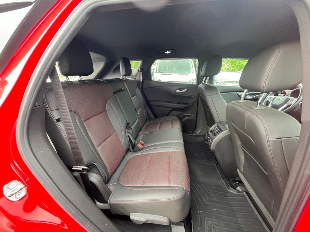 Used 2019 Red Chevrolet RS image 26