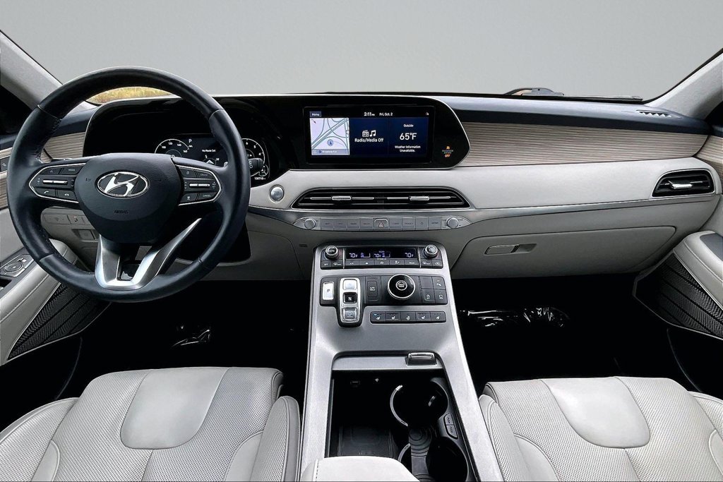 Used 2021 Gray Hyundai Limited image 13