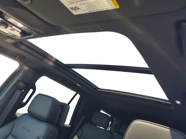 Used 2026  GMC Denali image 10