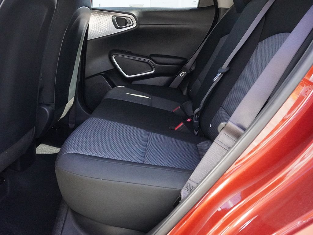 2025 Kia Soul LX - Photo 29