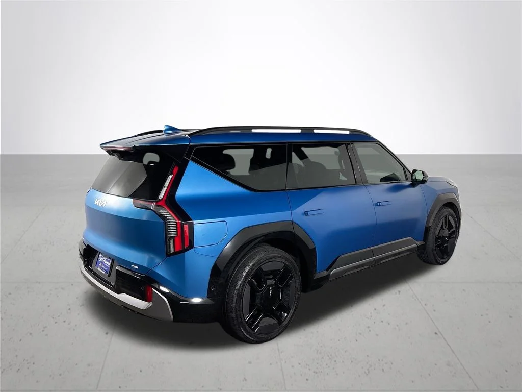 Used 2024 Blue Kia GT-Line image 6