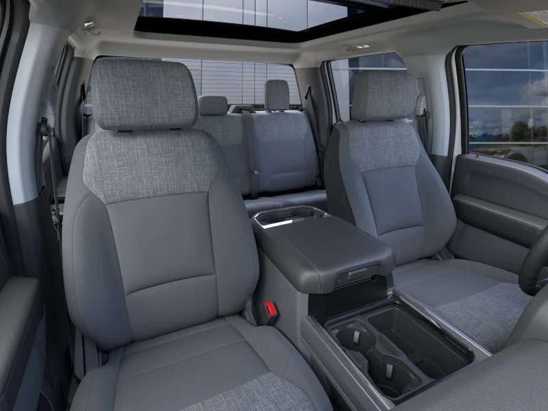 New 2026 Oxford White Ford F-250® XLT image 36