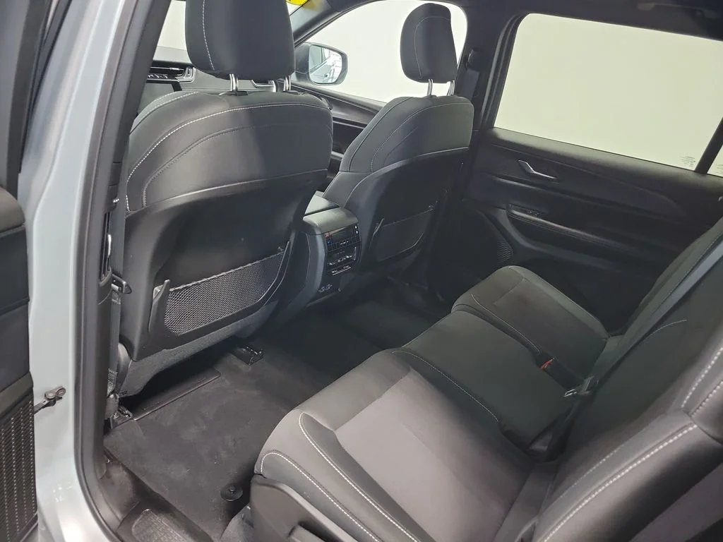 Used 2024 Silver Jeep Laredo image 28