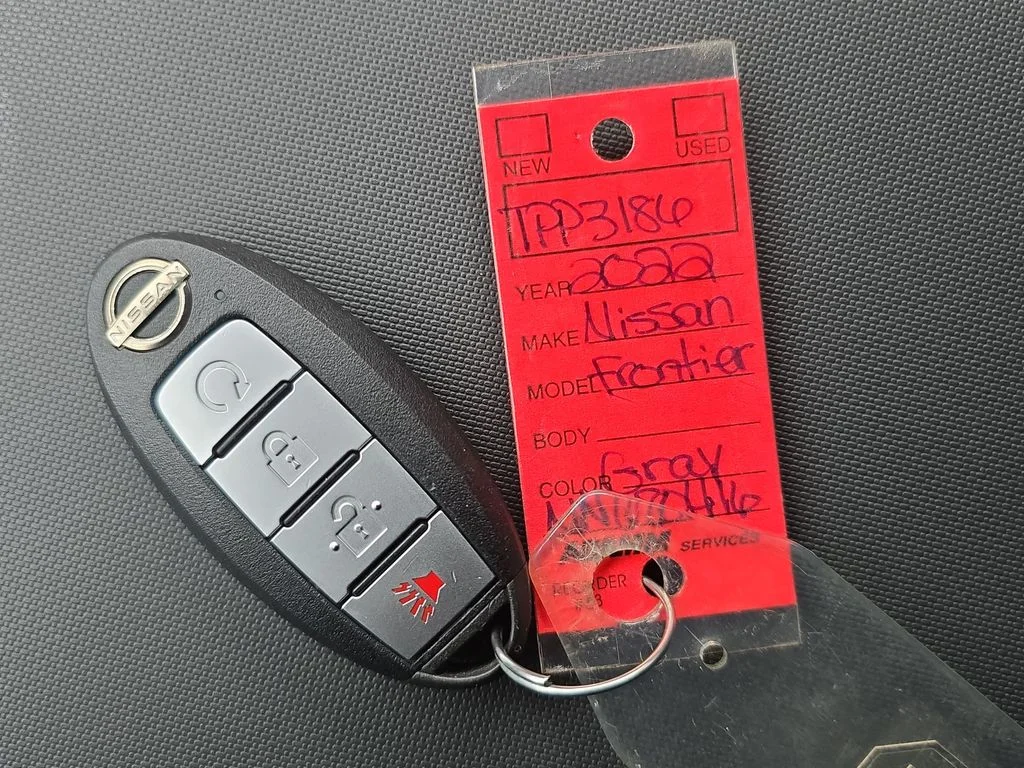 Used 2022  Nissan PRO-4X image 42