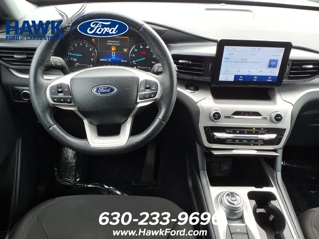 Used 2024 Gray Ford XLT image 9