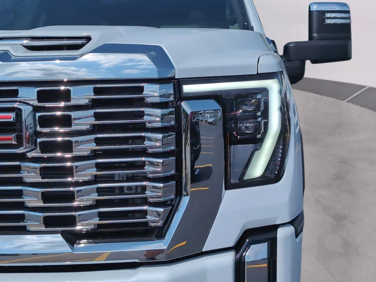 New 2026 Glacier White Tricoat GMC Denali image 35