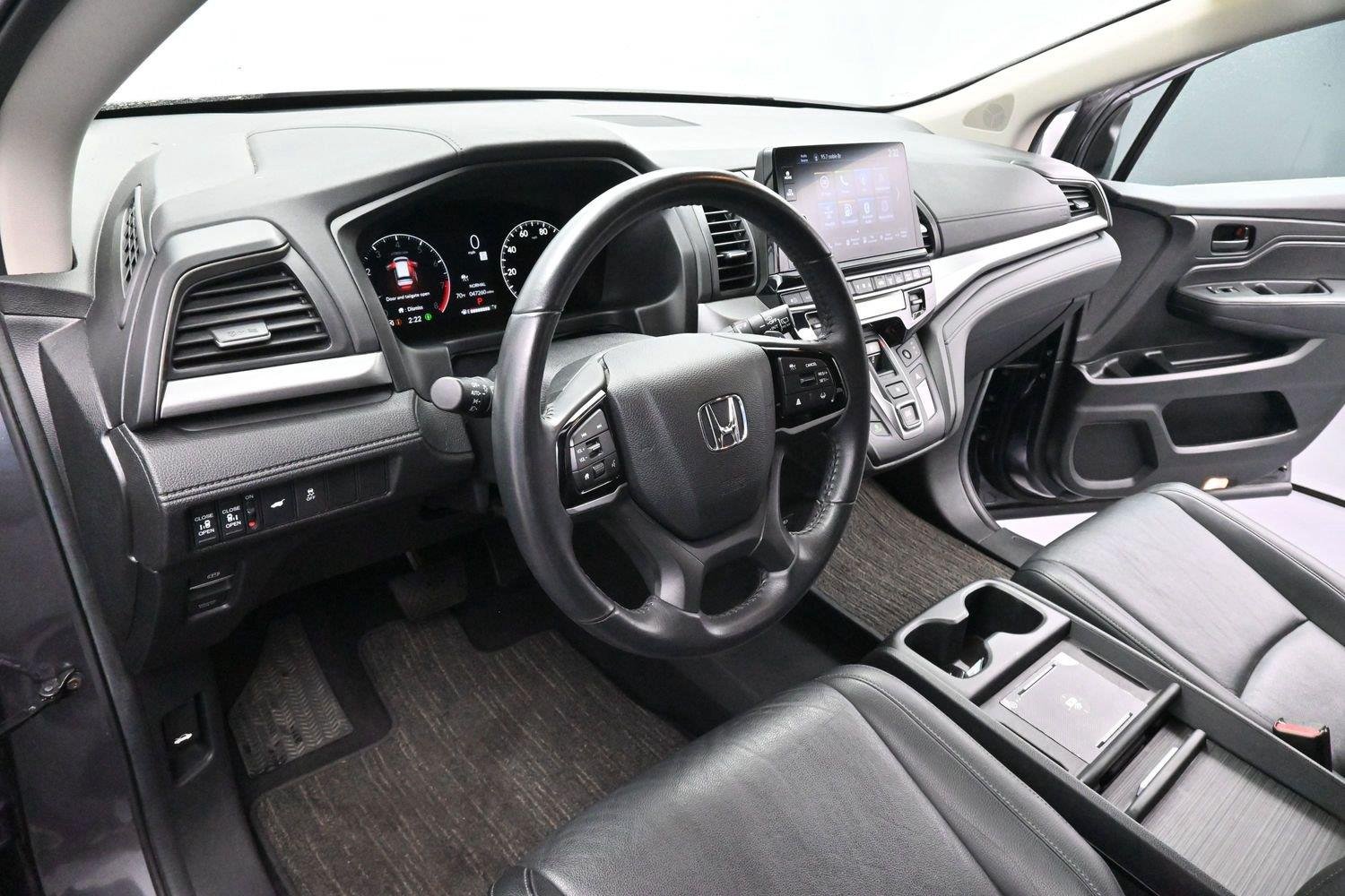 Used 2025  Honda EX-L image 18
