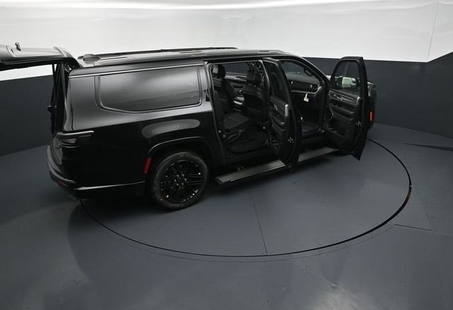 New 2026 High Gloss Black Exterior Paint Jeep Limited Reserve image 30