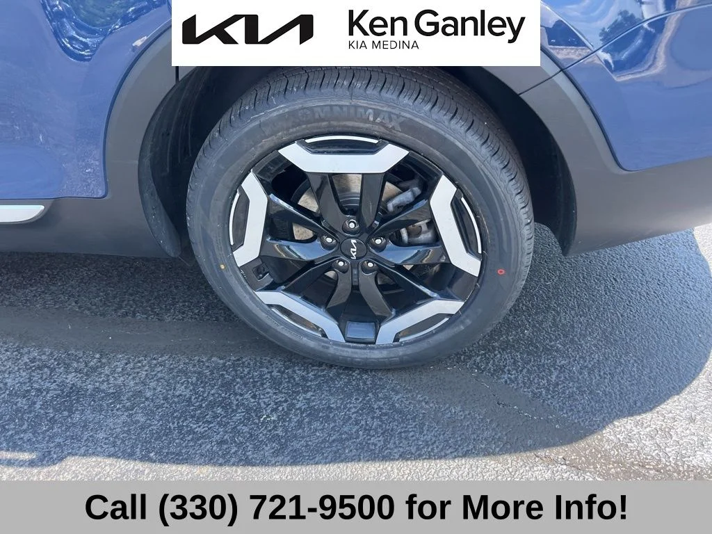 Used 2024 Black Kia S image 24