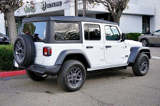 New 2026 Bright White Clear-Coat Exterior Paint Jeep Sport S image 9
