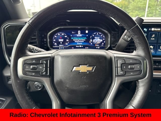 Used 2022 Black Chevrolet LT image 16