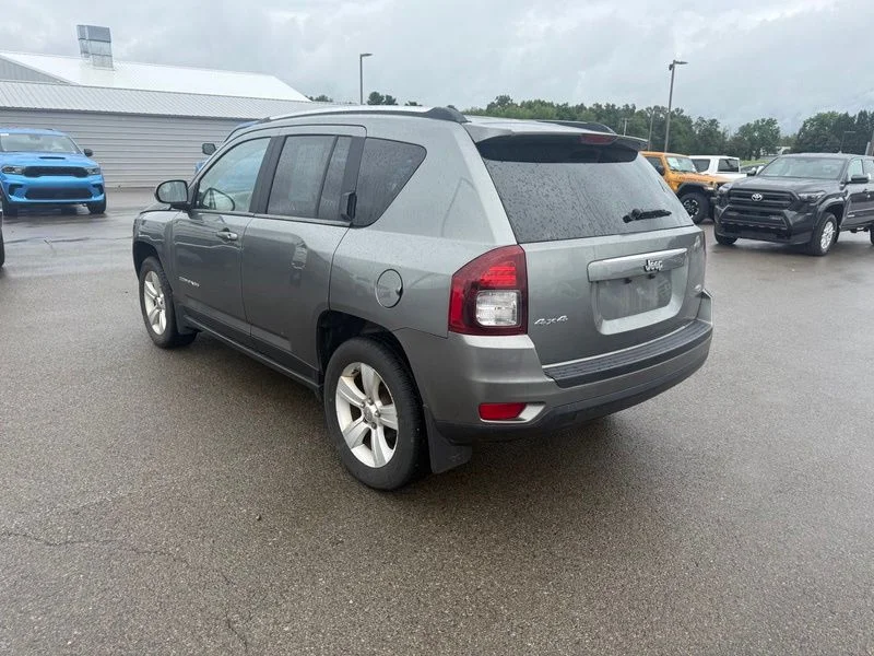 Used 2014 Gray Jeep Latitude image 14