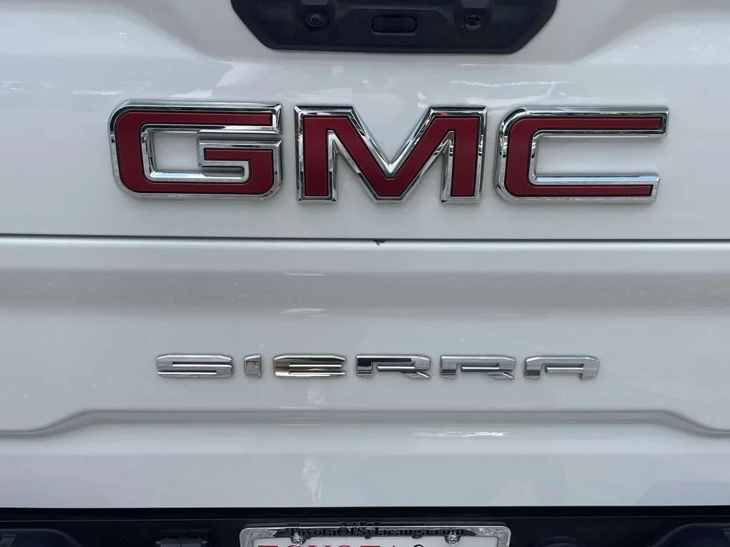 Used 2024 Summit White GMC AT4 image 10