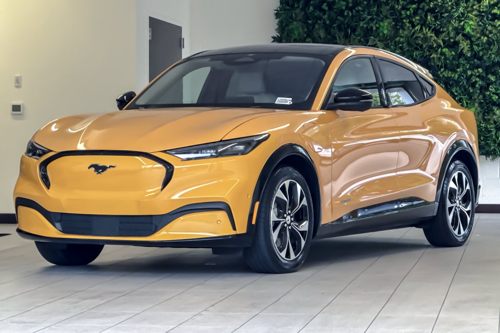 Certified Used 2023 Cyber Orange Metallic Tricoat Ford Premium image 8