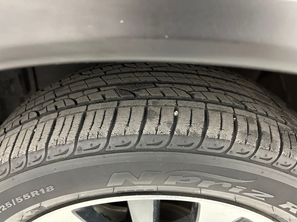 Used 2022 Red Mitsubishi 2.0 ES image 22