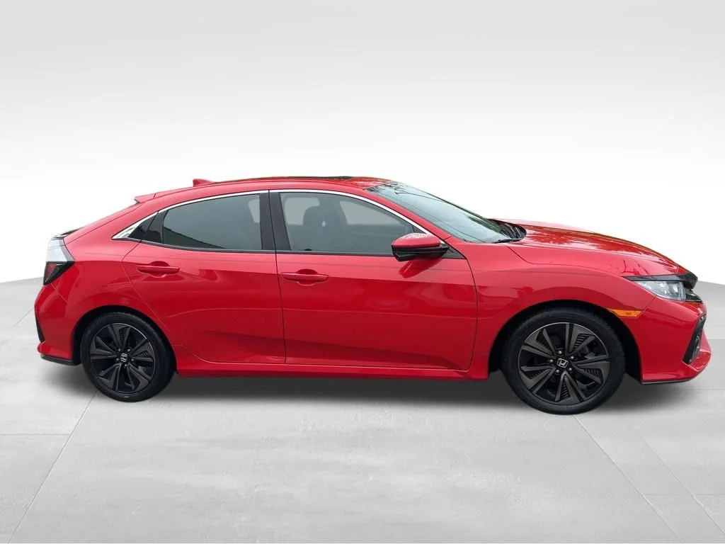 Used 2018 Red Honda EX image 9