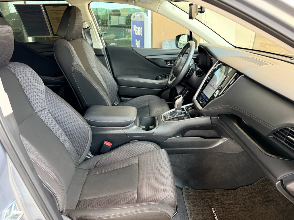 Used 2025 Ice Silver Metallic Subaru Premium image 13