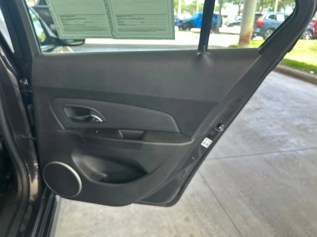 Used 2016 Gray Chevrolet 2LT image 31