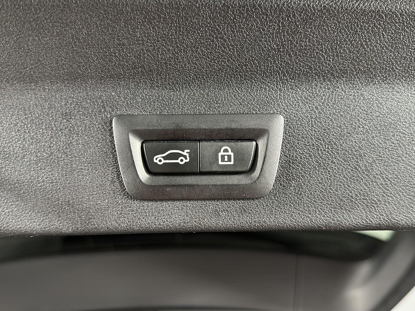 Used 2023 Dark Graphite Metallic BMW xDrive30i image 26