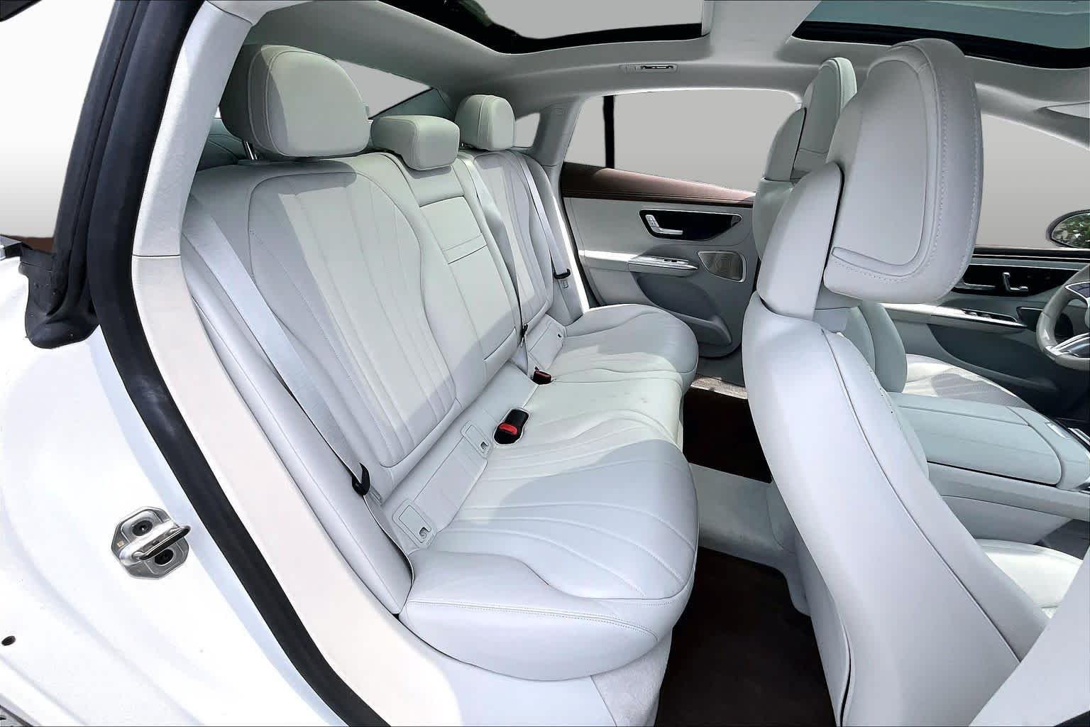 Used 2023 Polar White Mercedes-Benz EQE 500 image 19