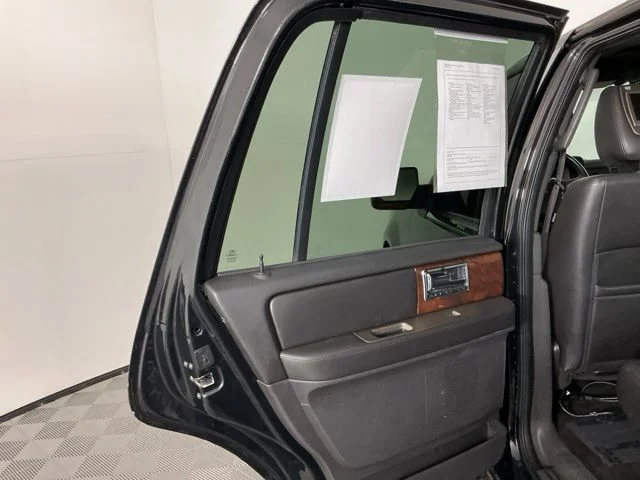 Used 2011 Black Lincoln Base image 20