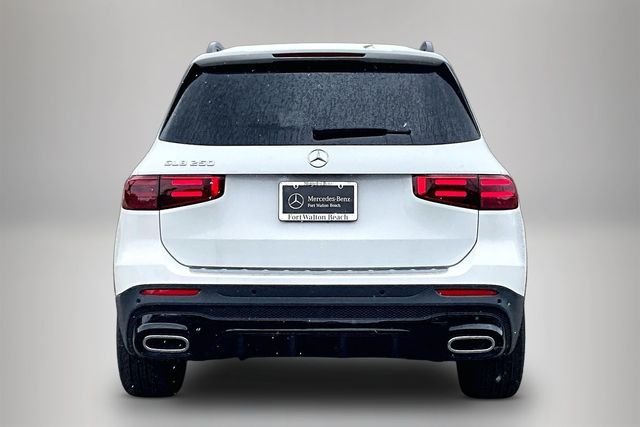 Used 2025 White Mercedes-Benz GLB 250 image 3