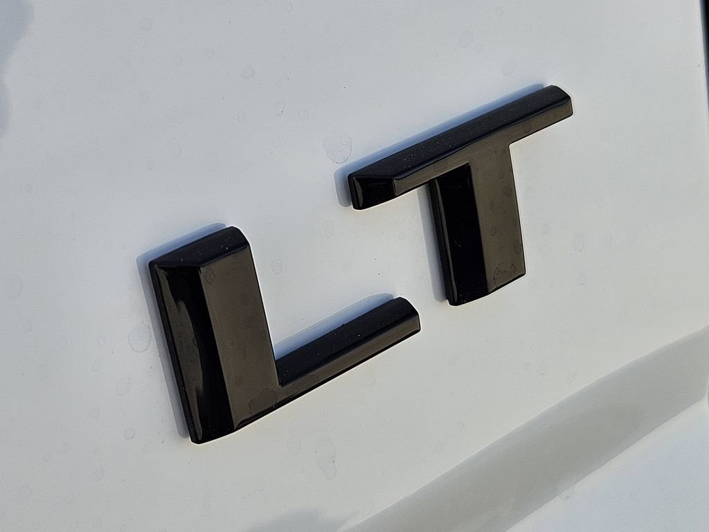 New 2026 Summit White Chevrolet LT image 10