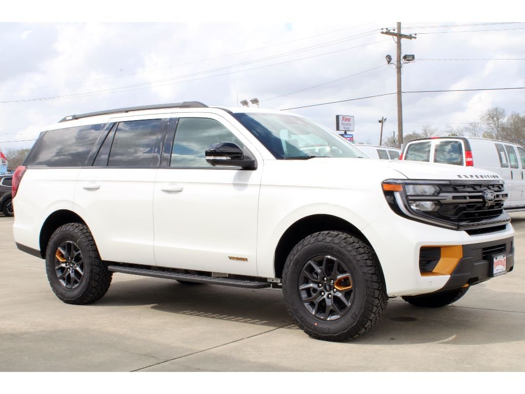 New 2026 Star White Metallic Tri-Coat Ford Tremor image 32