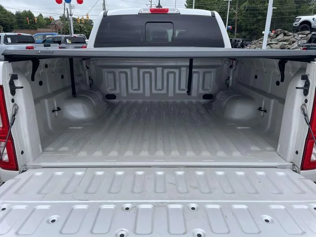 Used 2019 White Platinum Clearcoat Ford Lariat image 10